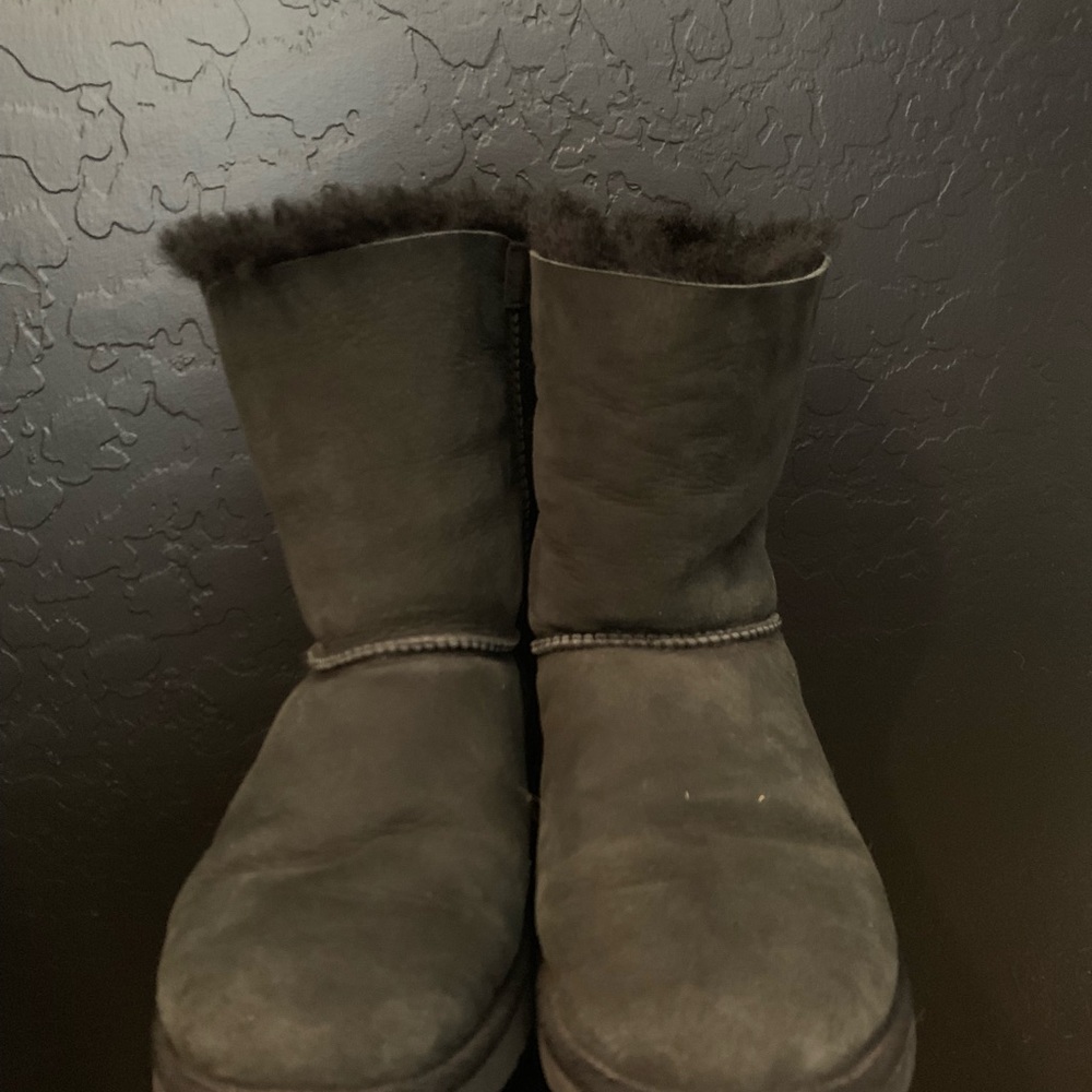 Uggs with bows